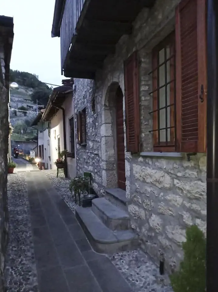 Gli esterni  ed ingresso della Casa di Corte Agriturismo Domizia